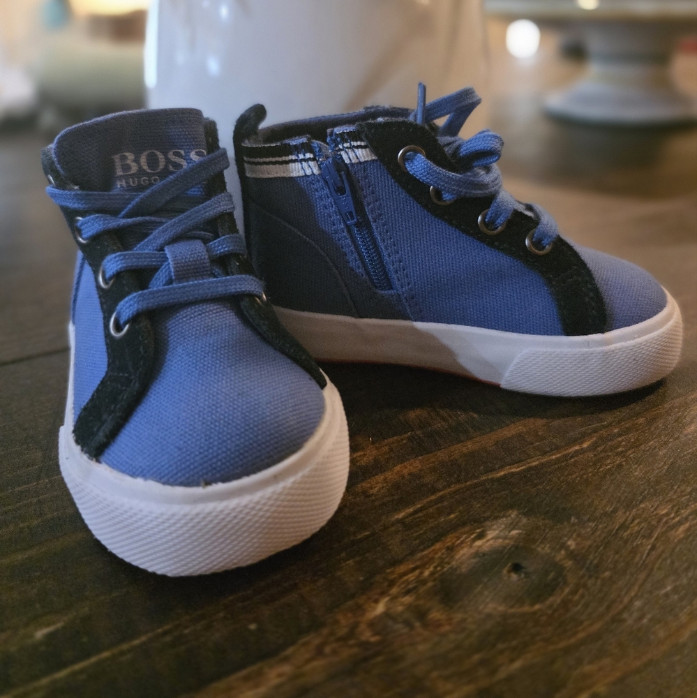 NWOB Lace Up High Top Trainer with White Rubber Sole